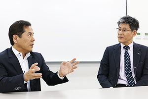 平田 伸行氏と井上 和幸氏