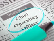 COOとは　CEOとの違い、担うべき役割や魅力、転職・キャリアパスを解説